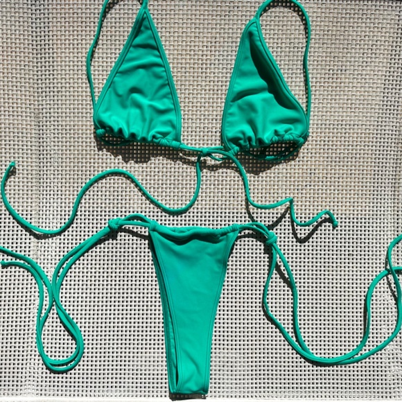 Minimale Animale Jungle Green Bikini Set - Picture 3 of 4